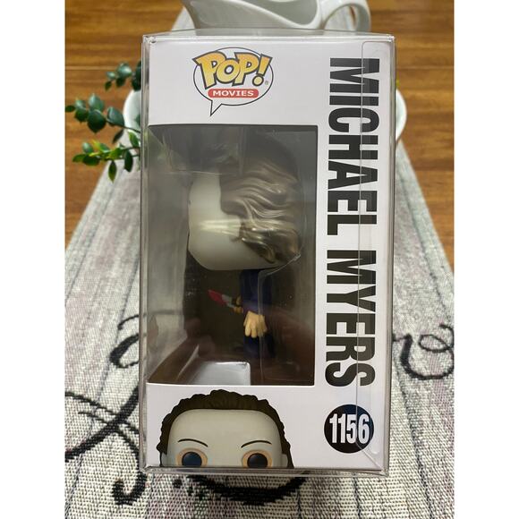 Funko Pop Movies:  Halloween - Michael Myers - Picture 2 of 6